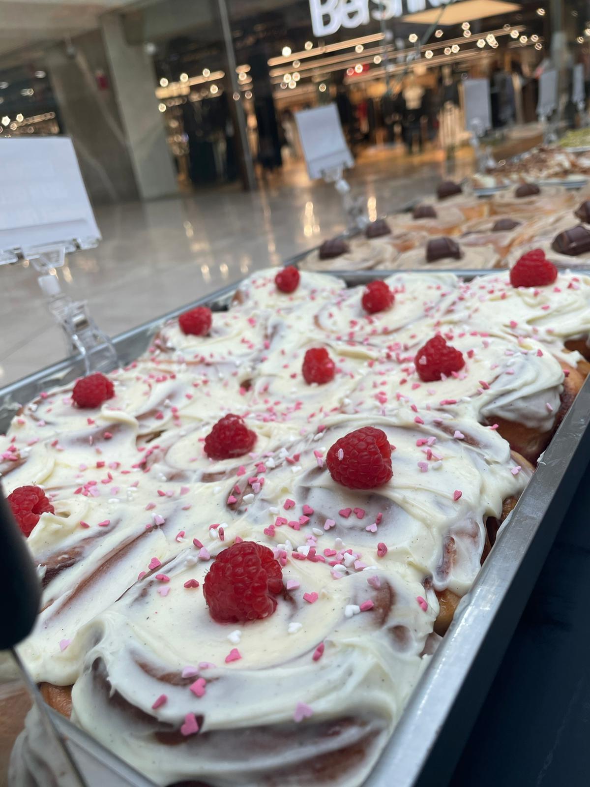 CinnaRolls framboises — faits maison